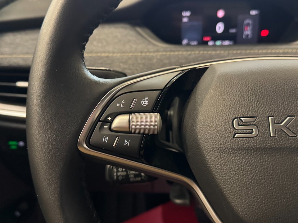 Skoda Elroq 85 iV Loft 5d