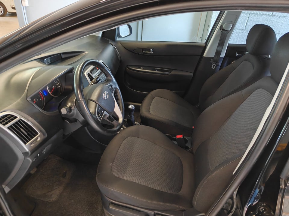 Hyundai i20 1,25 Comfort 5d