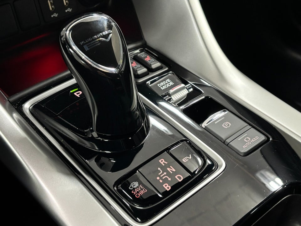 Mitsubishi Eclipse Cross 2,4 PHEV Sport Tech CVT 4WD 5d
