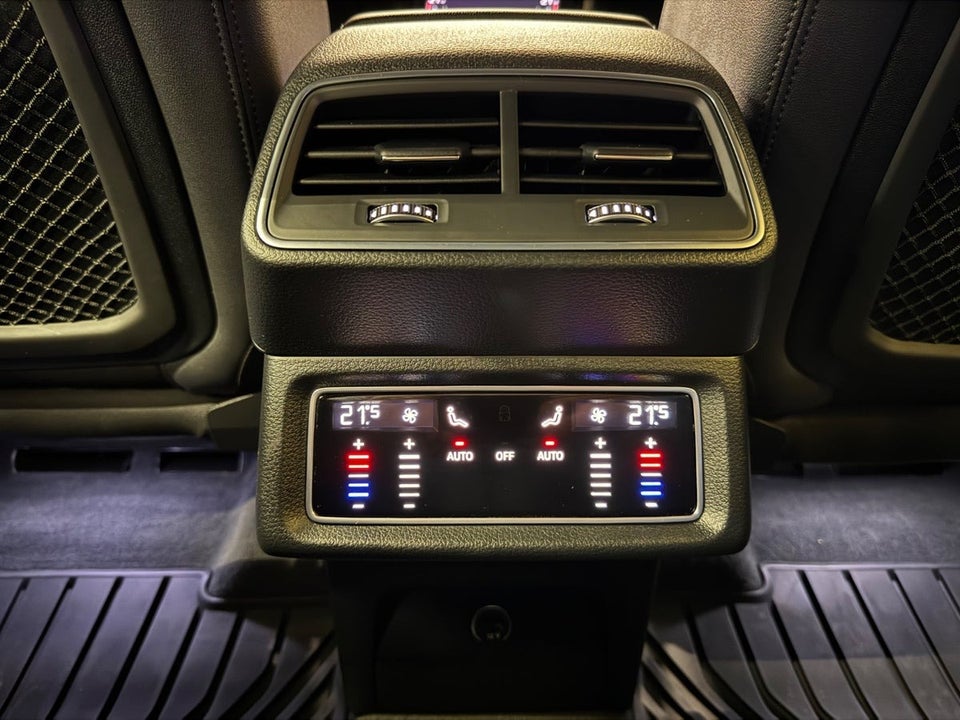 Audi e-tron 55 S-line quattro 5d