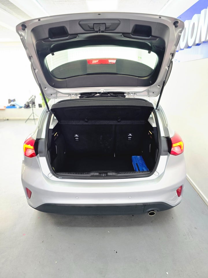 Ford Focus 1,0 EcoBoost Titanium 5d