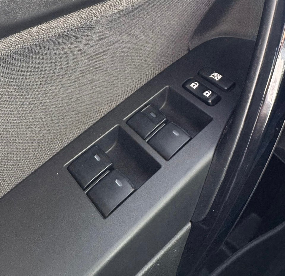 Toyota Auris 1,8 Hybrid H2 Comfort CVT 5d