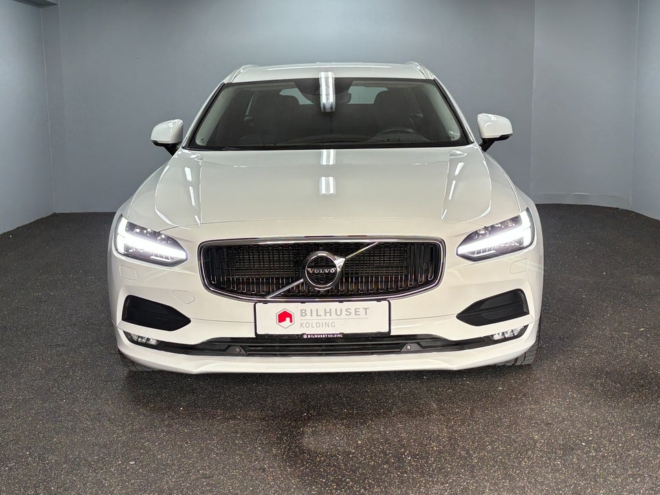 Volvo V90 2,0 D4 190 Momentum aut. 5d