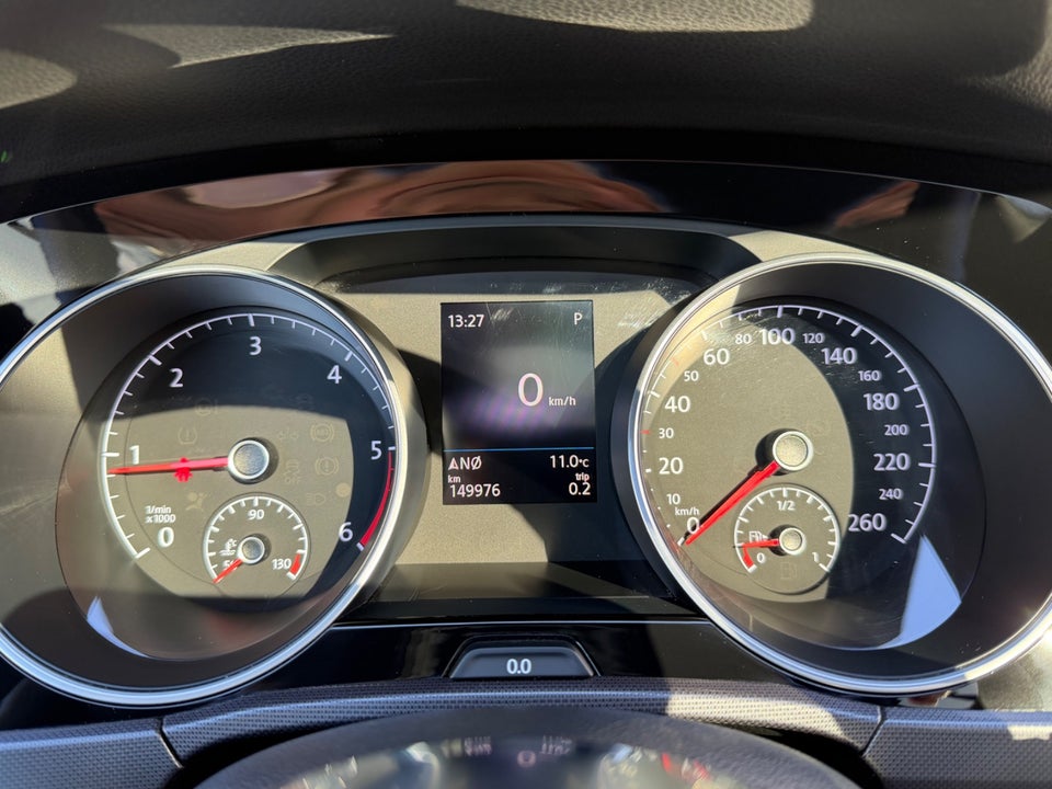 VW Touran 2,0 TDi 150 R-line DSG 7prs 5d