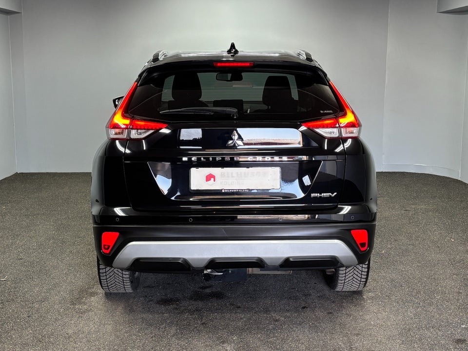 Mitsubishi Eclipse Cross 2,4 PHEV Sport Tech CVT 4WD 5d