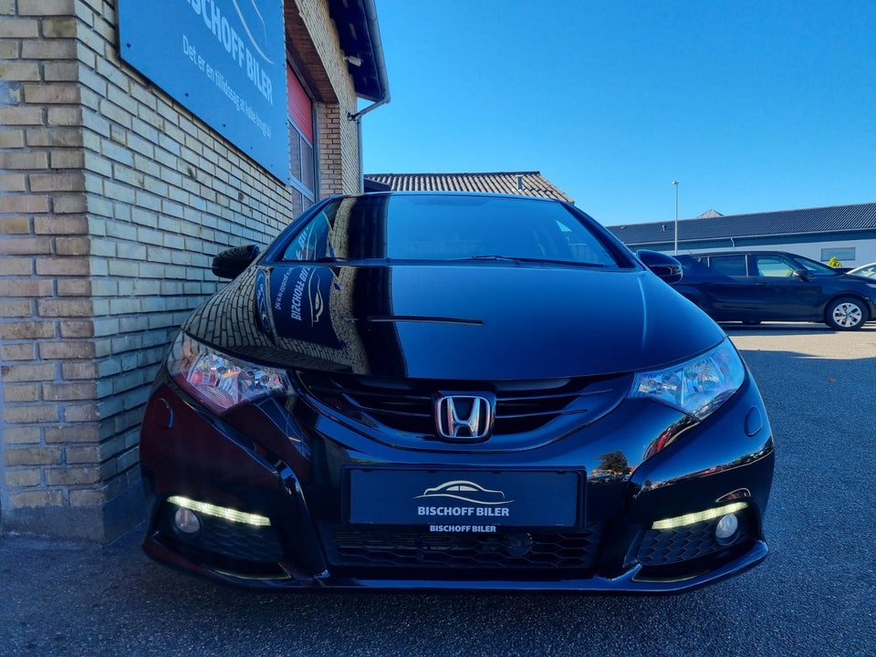 Honda Civic 1,8 i-VTEC Sport 5d