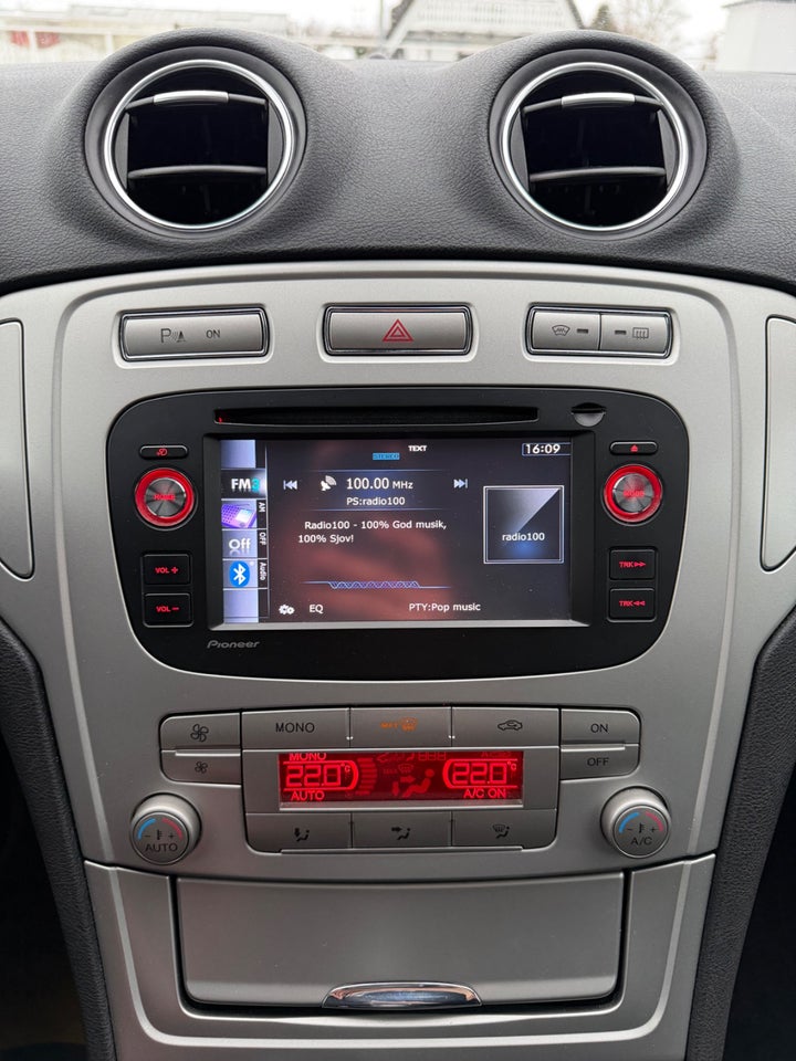 Ford Mondeo 2,0 Titanium stc. 5d