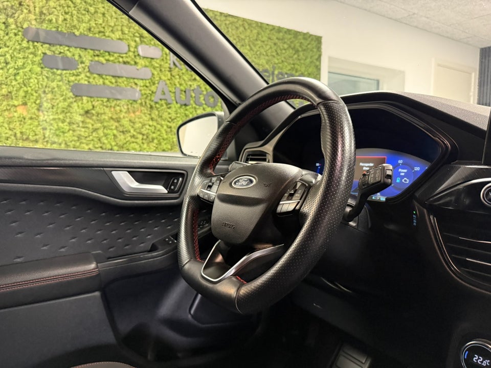 Ford Kuga 2,5 PHEV ST-Line CVT 5d