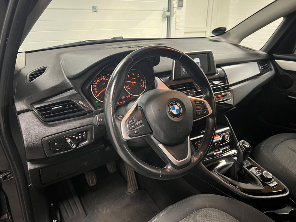 BMW 218d 2,0 Active Tourer 5d