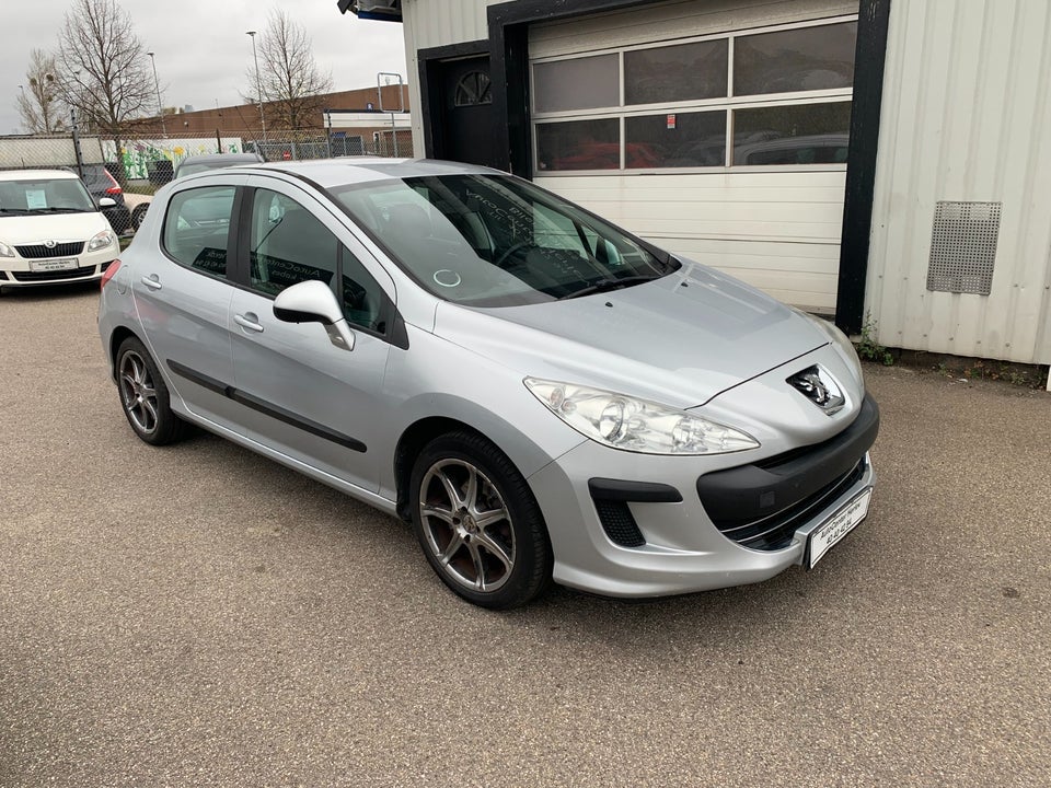 Peugeot 308 1,4 VTi Comfort 5d