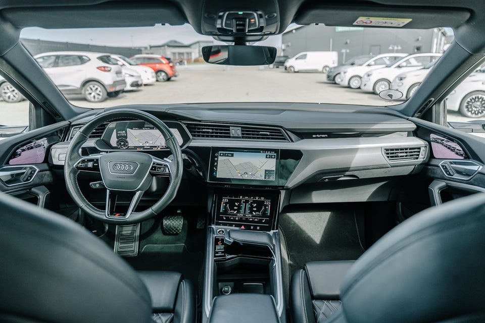 Audi e-tron 55 S-line quattro 5d