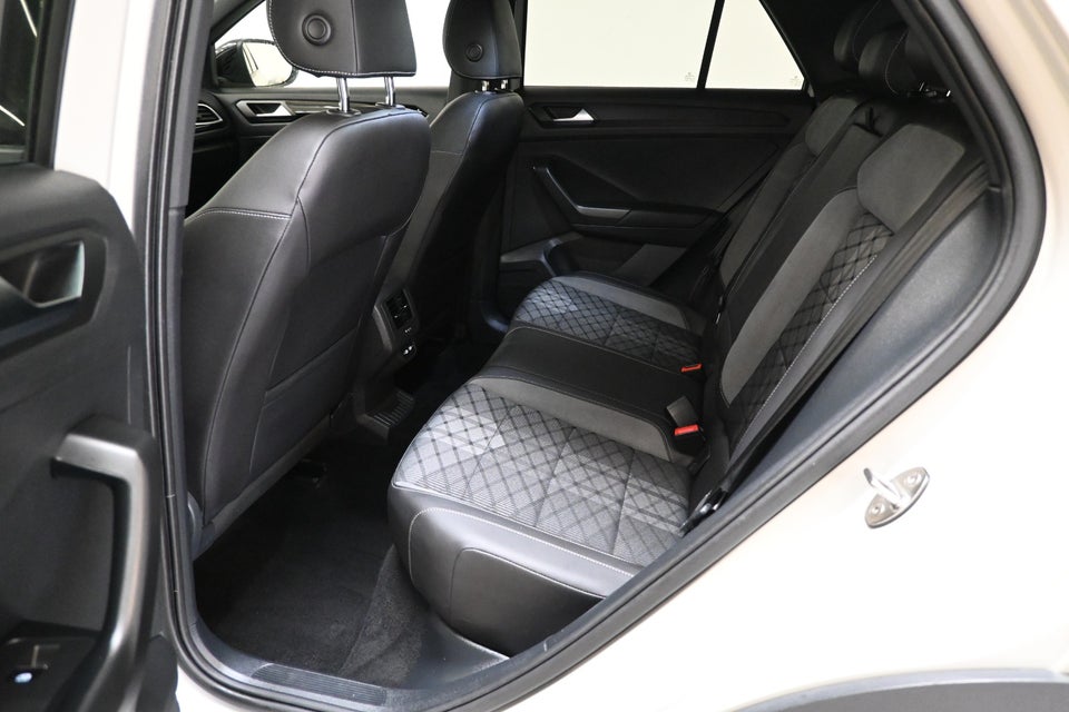 VW T-Roc 1,5 TSi 150 R-line DSG 5d