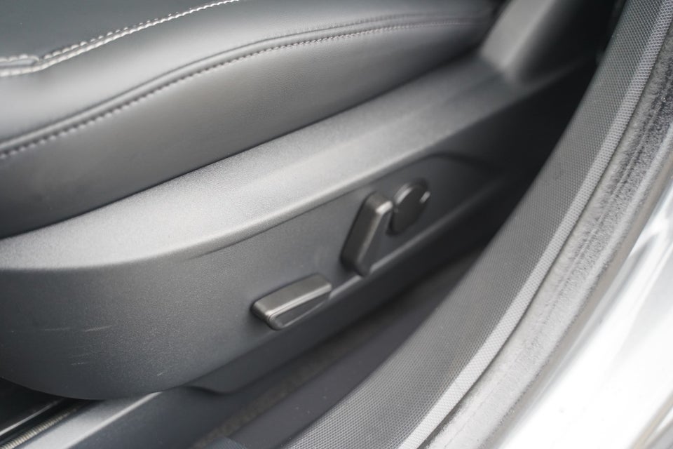 Ford Mustang Mach-E 78 Standard Range 5d