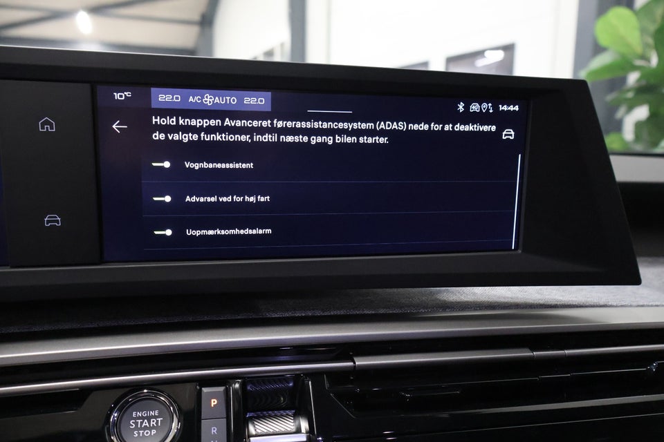 Peugeot e-5008 77 Allure Pack 7prs 5d