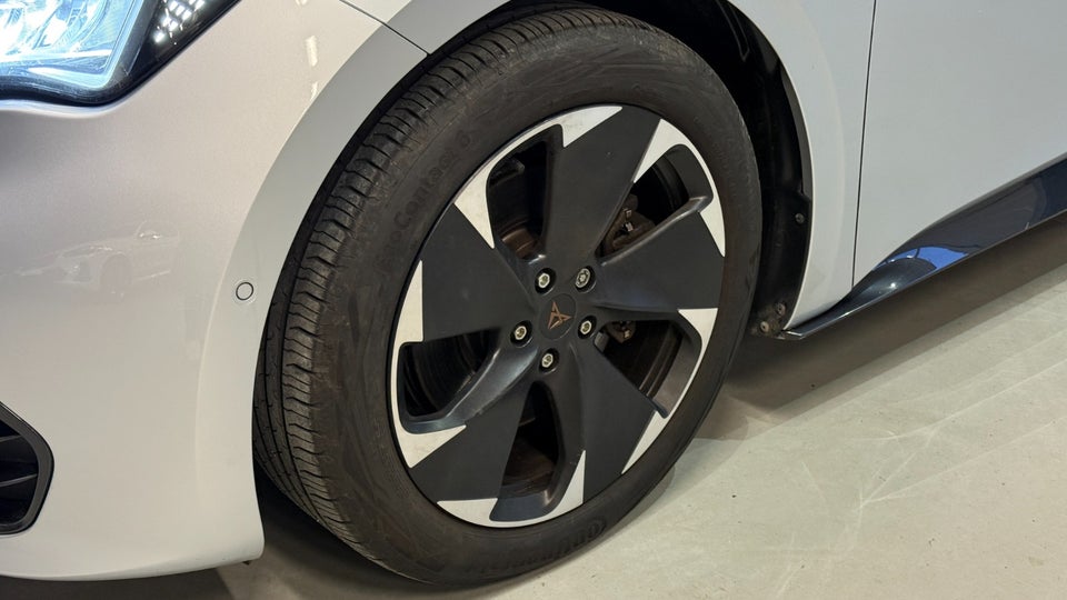 Cupra Born 77 e-Boost Dinamica Pack High 5d