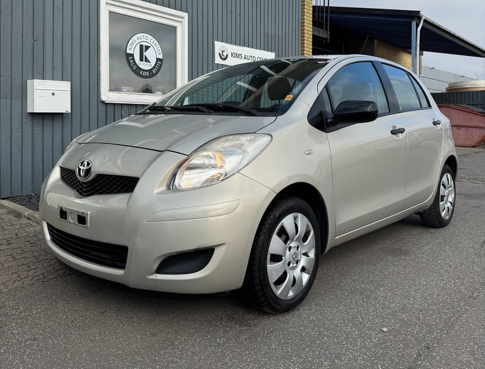 Toyota Yaris 1,0 VVT-i T2 5d