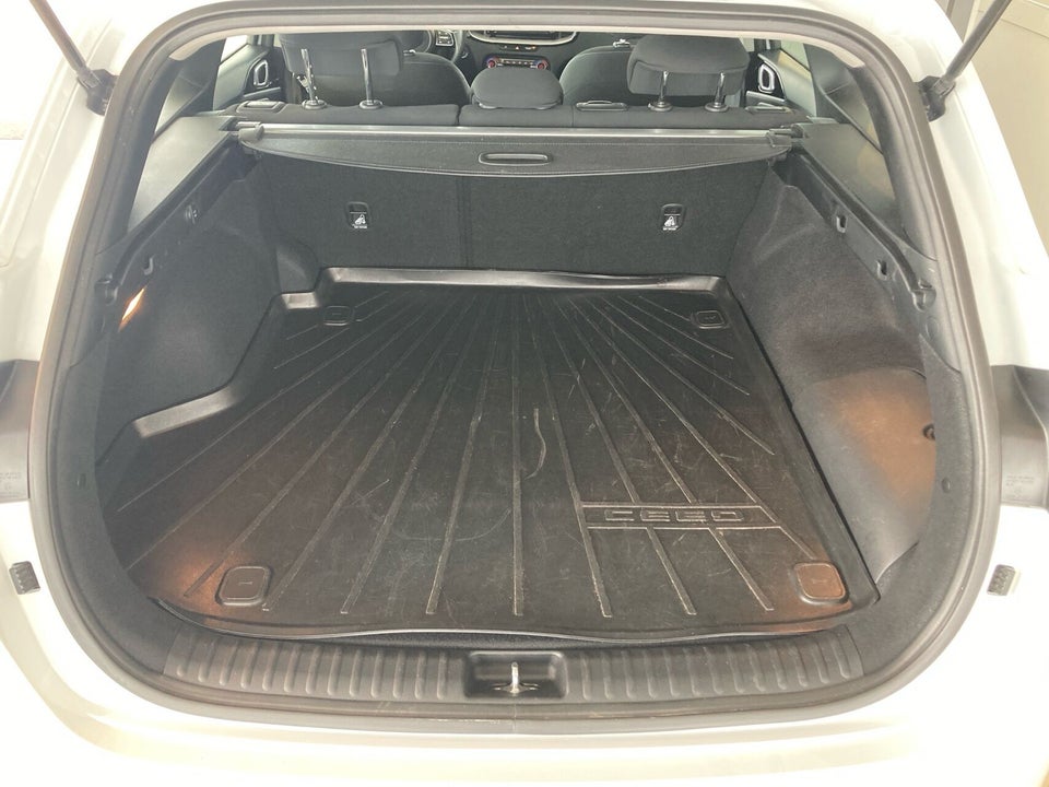 Kia Ceed 1,6 PHEV Prestige SW DCT 5d