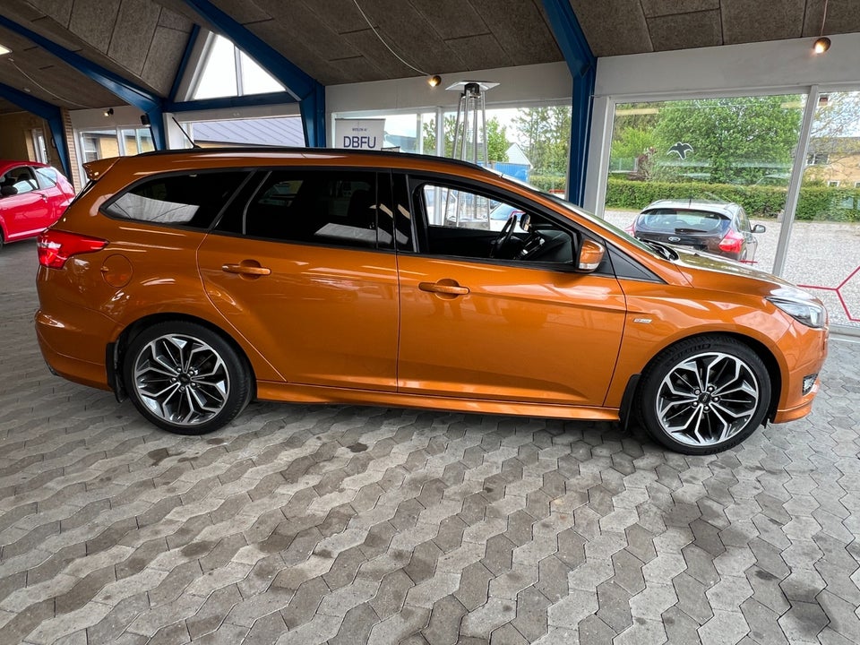 Ford Focus 1,0 SCTi 125 ST-Line stc. 5d
