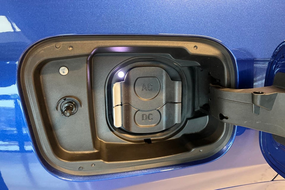 BMW iX1 xDrive30 Fully Charged 5d