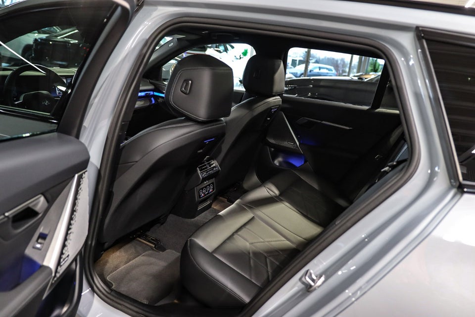 BMW i5 eDrive40 Touring Fully Charged 5d