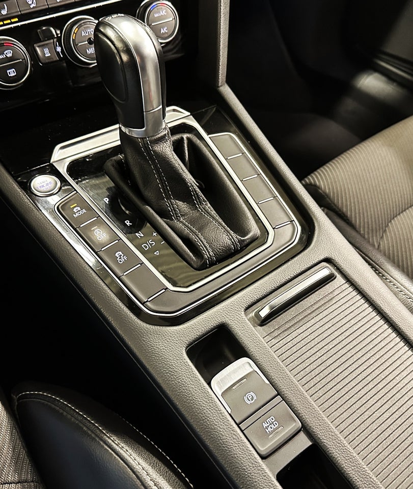 VW Passat 2,0 TDi 190 R-line Variant DSG 5d