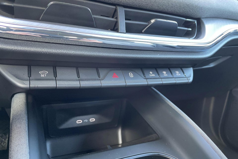 Skoda Enyaq 60 iV Plus 5d