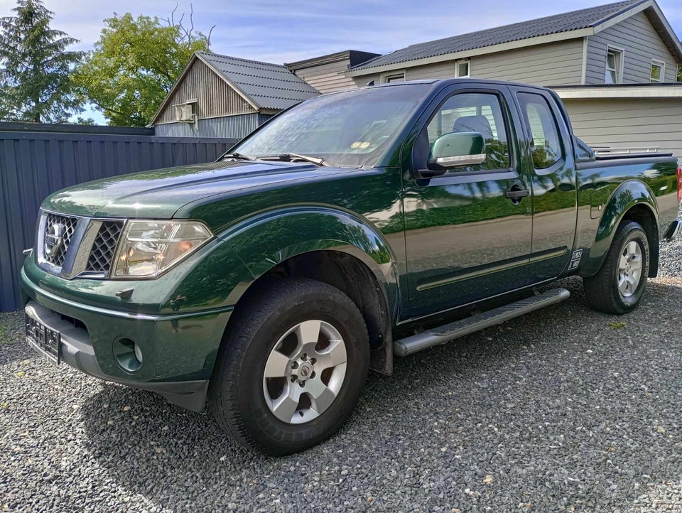 Nissan Navara 2,5 dCi King Cab XE 4x4 2d