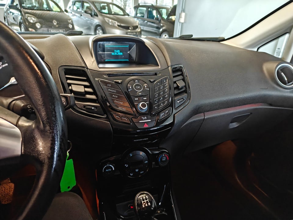 Ford Fiesta 1,6 TDCi 95 Titanium 5d