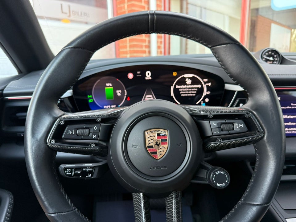 Porsche Macan 4 5d