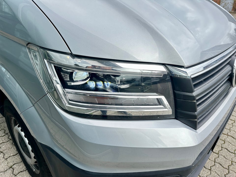 VW Crafter 35 2,0 TDi 177 Kassevogn L3H3 aut.