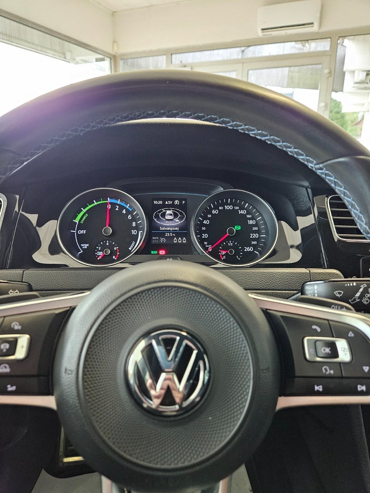 VW Golf VII 1,4 GTE DSG 5d