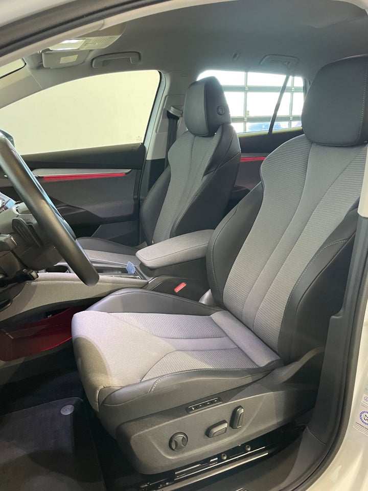 Skoda Enyaq 80 iV Plus Loft 5d