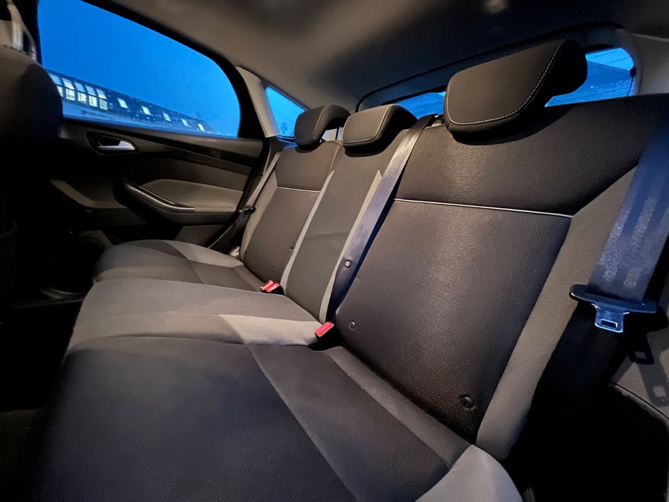 Ford Focus 1,6 Ti-VCT 125 Titanium aut. 5d