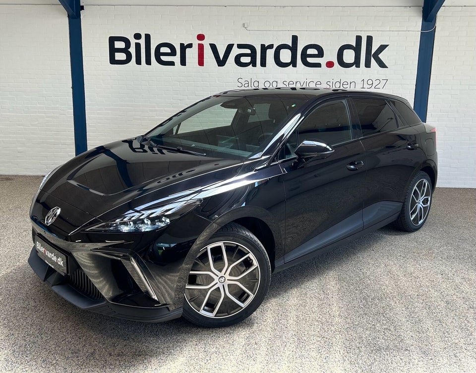 MG MG4 64 Luxury 5d