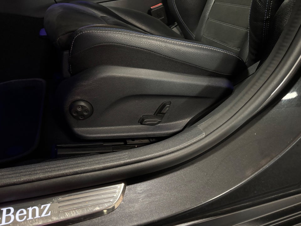 Mercedes C220 d 2,0 AMG Line Night Edition stc. aut. 5d