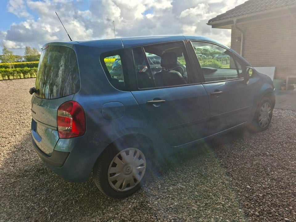 Renault Grand Modus 1,2 16V Authentique 5d