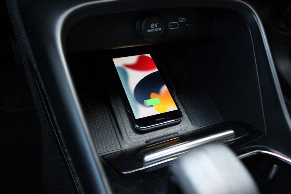 Volvo XC40 ReCharge Extended Range Plus 5d