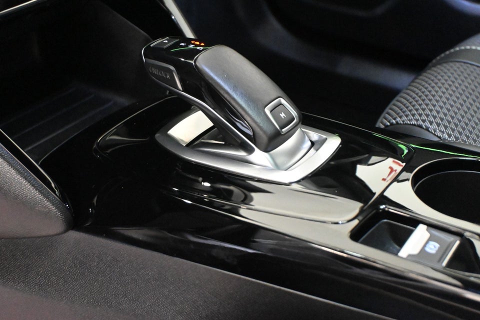 Peugeot 2008 1,2 PureTech 130 GT EAT8 5d