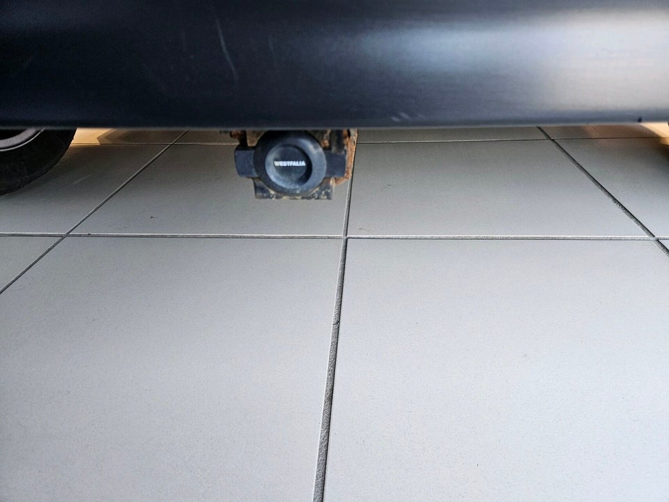 Peugeot 208 1,5 BlueHDi 100 Prestige Sky 5d