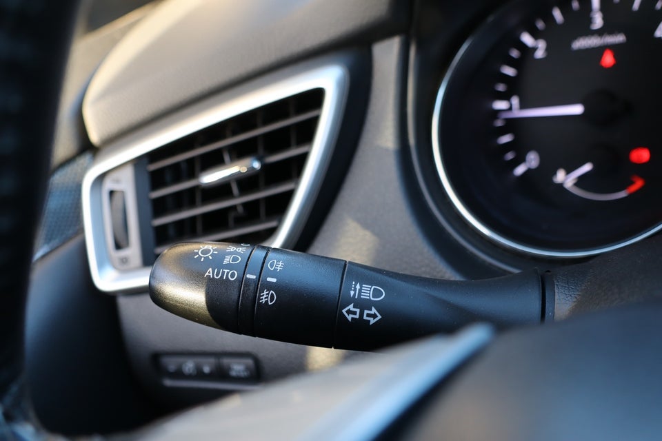 Nissan X-Trail 1,6 dCi 130 N-Connecta X-tr. 5d