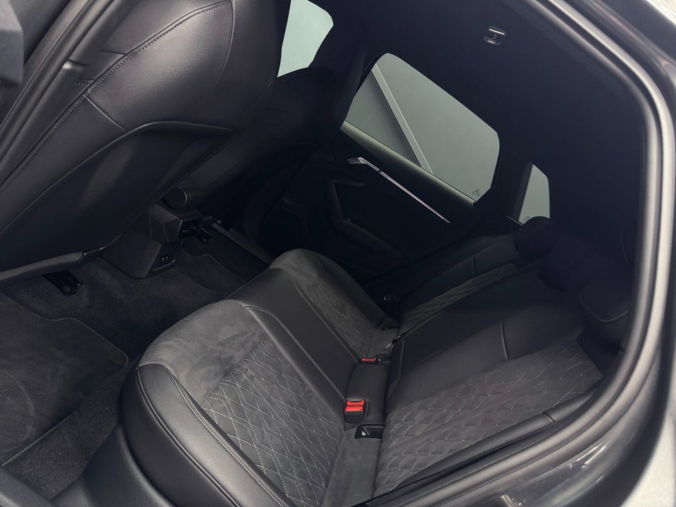 Audi A3 40 TFSi e S-line Sportback S-tr. 5d
