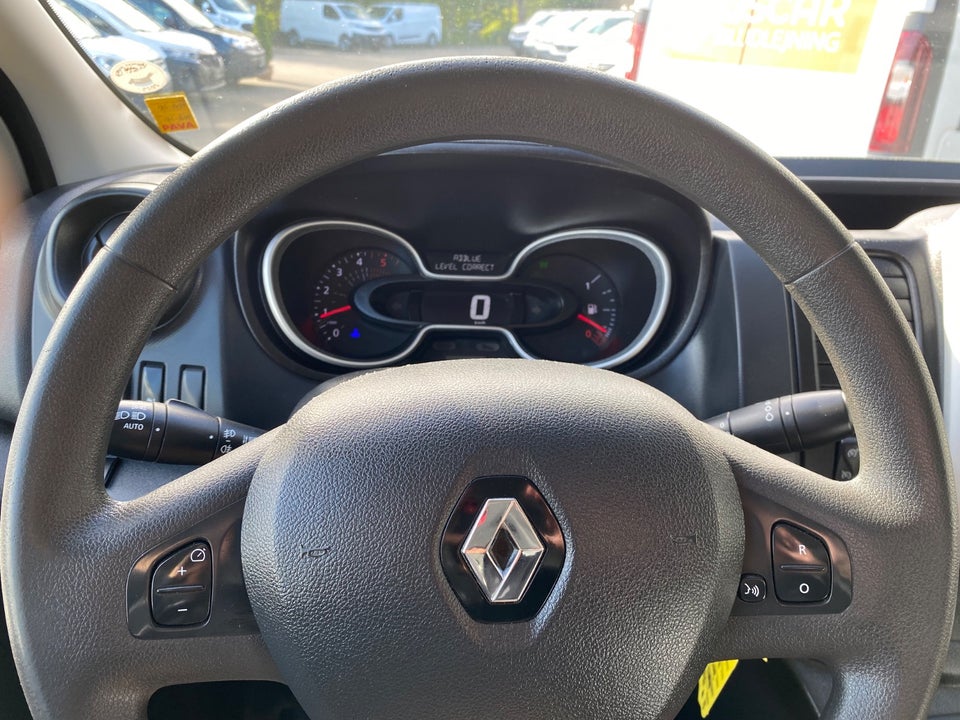 Renault Trafic T29 2,0 dCi 120 L2H1