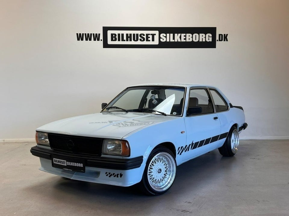 Opel Ascona 1,6  2d