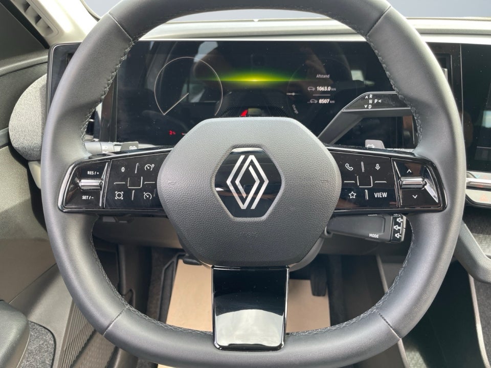 Renault Megane E-Tech 40 Equilibre 5d