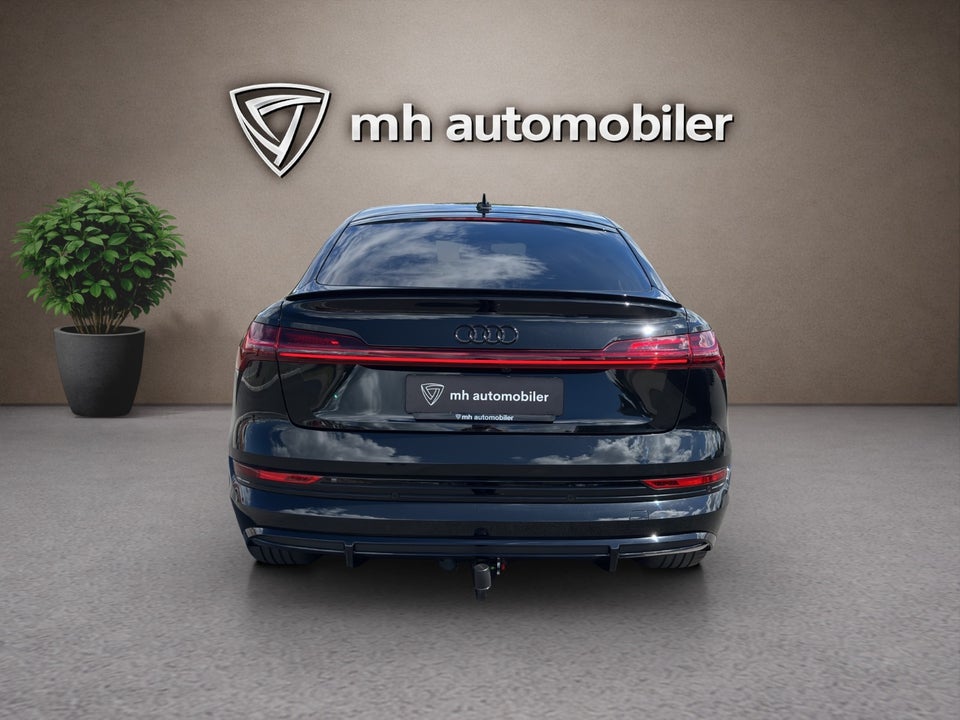 Audi e-tron 55 S-line Sportback quattro 5d