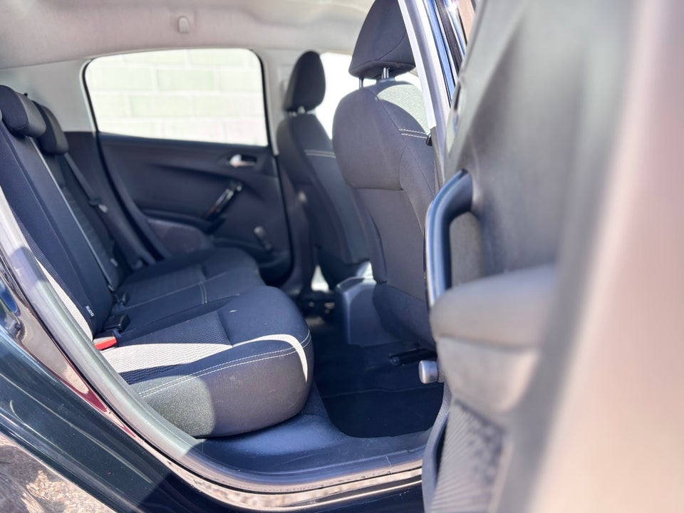 Peugeot 208 1,6 BlueHDi 100 Active 5d