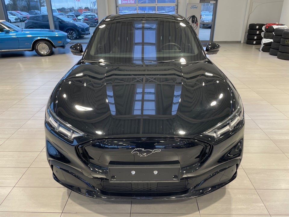Ford Mustang Mach-E 98 Premium Extended Range AWD 5d