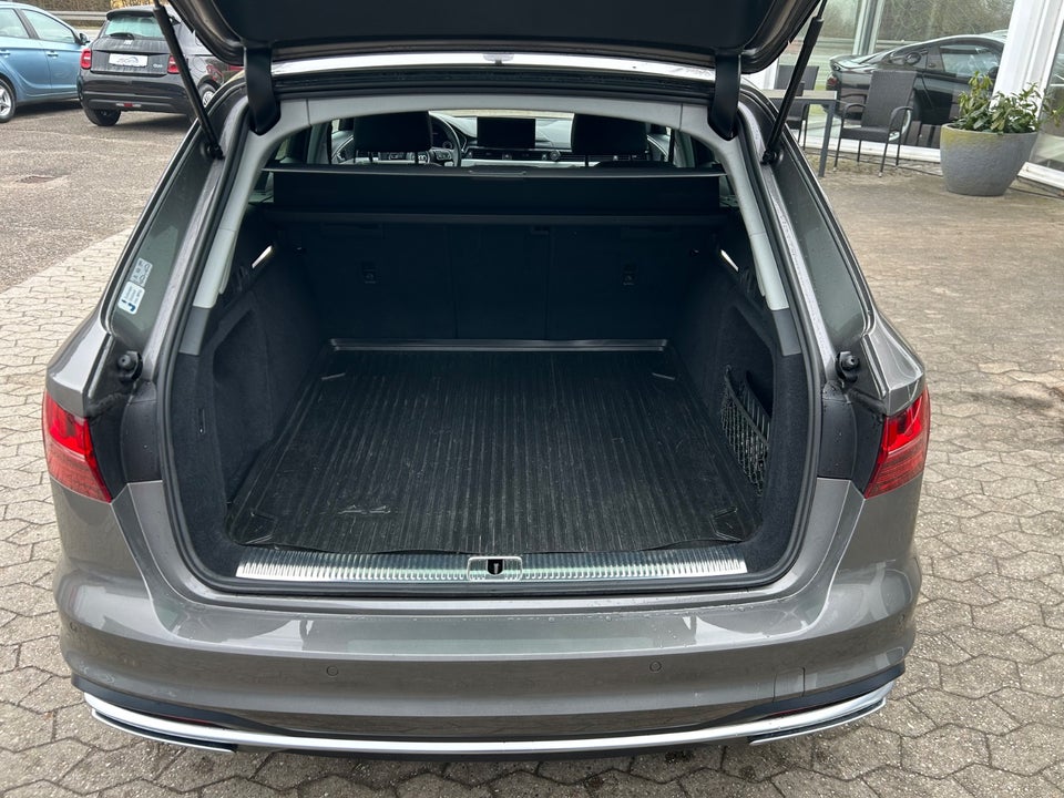 Audi A4 40 TFSi Advanced Prestige Tour plus Avant S-tr. 5d