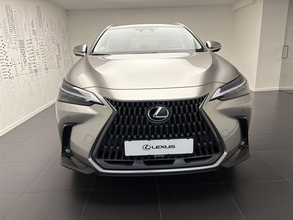 Lexus NX450h+ 2,5 Luxury aut. AWD 5d