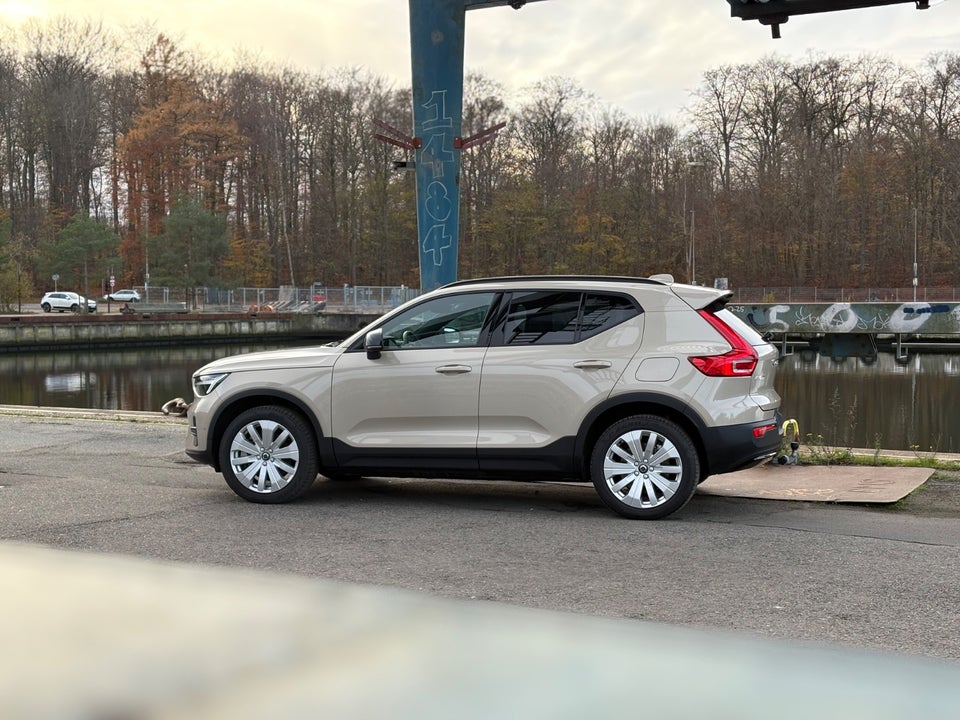 Volvo EX40 Extended Range Core 5d